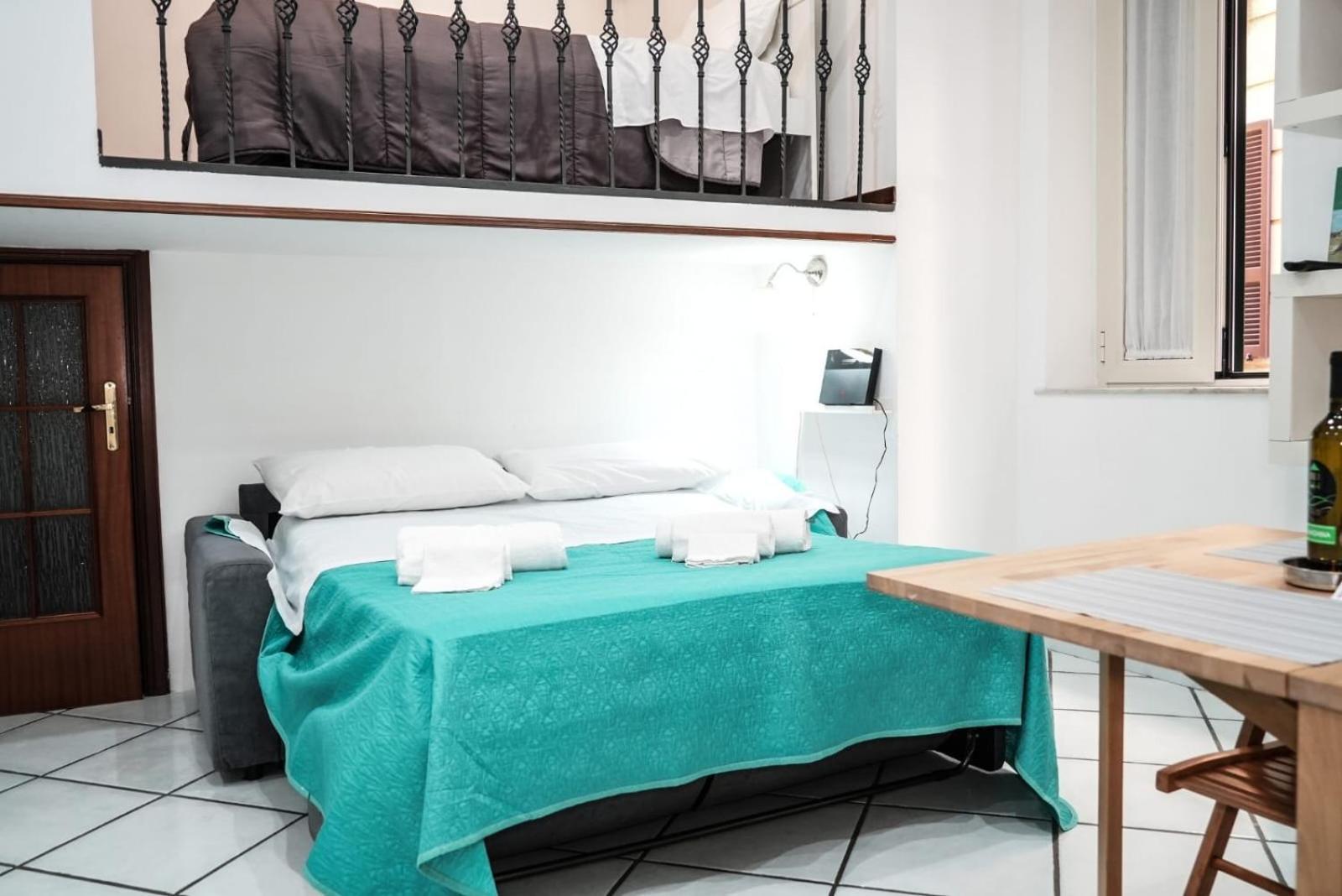 Casa Vacanza La Spagnola 나폴리 외부 사진
